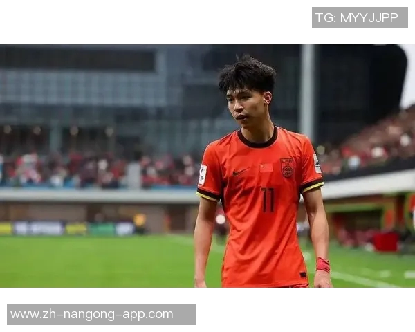 王钰栋留洋收入损失引发关注个人决心能否弥补经济压力